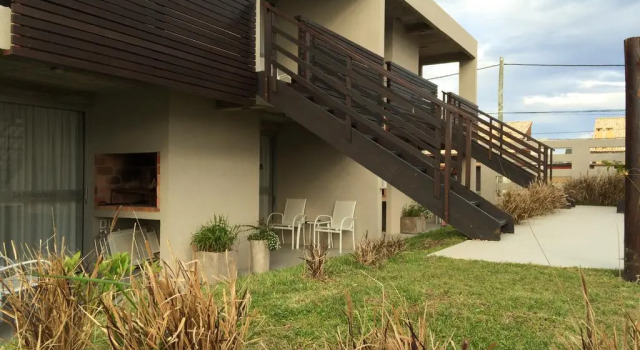 Cara Colomba, Prenota Hotel Hotel a Rocha con piscina, Piscina