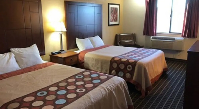 Четырёхместный номер Standard Super 8 by Wyndham Klamath Falls