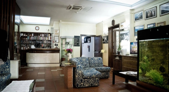 Artu, Book Hotel Hoteller i Costa Verde med parkering, Parkering