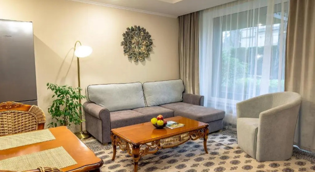 Апартаменты Grand Цокольный этаж с 2 комнатами Villa Alvīne Family Apart-Hotel
