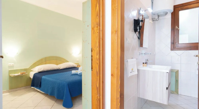 Апартаменты с балконом и с видом на море Residence Il Borgo di Badesi