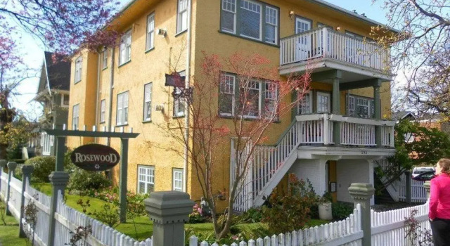 Rosewood Inn