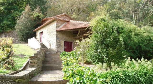 Вилла с 2 комнатами Quinta de Santa Júlia