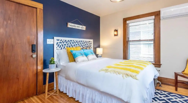 Люкс Deluxe The Butler House Bed & Breakfast