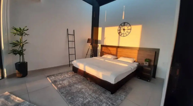 Luxury 1br-2br Apt-panoramic View Terrace 24-7 Pwr, Book Hotel Hotels in Baabda with Parking, Parking