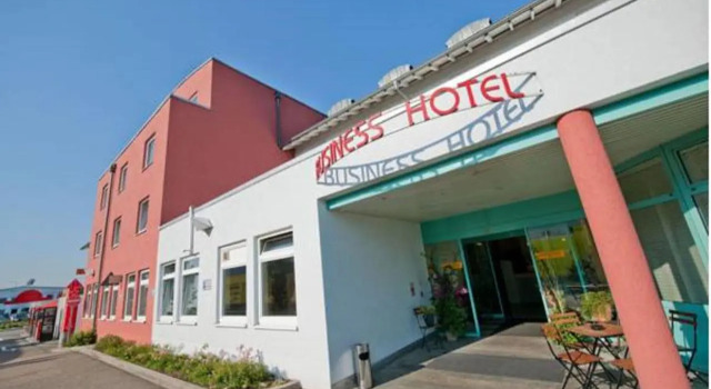 PLAZA Hotel Bruchsal, Забронировать Отель Брухзаль Баден-Вюртемберг