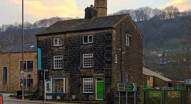 Hebden Bridge - House - Sleeps 8 - Pet Friendly, Varaa Huoneisto Asunnot kohteessa Merseyside, Huoneisto