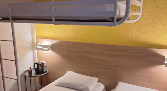 Трёхместный семейный номер Standard Brit Hotel Tours Nord