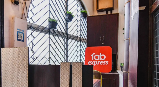 Fabexpress Avenue Villa