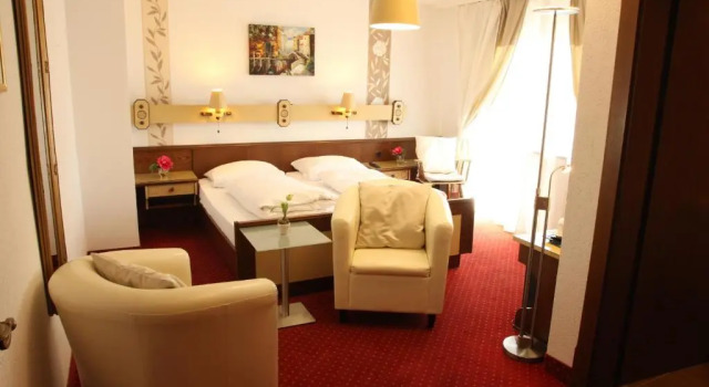 Двухместный номер Classic с балконом Kurhotel Würdinger Hof