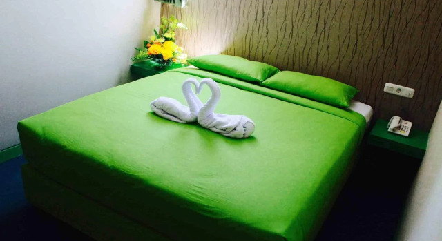 RedDoorz Plus near Pelabuhan Makassar