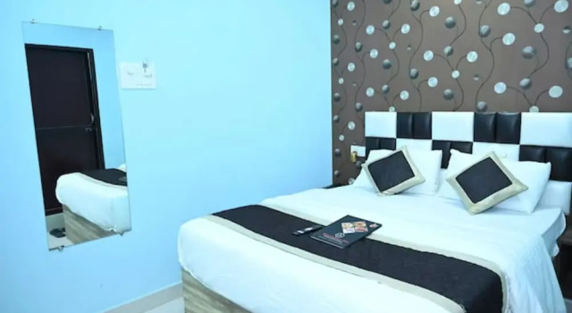 Номер Deluxe Goroomgo Glance Inn Patna