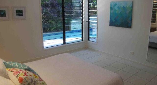 Коттедж Seascape Luxury Beachfront House