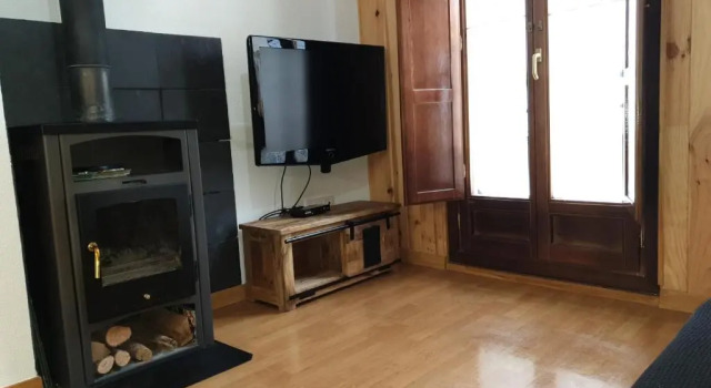 Apartamento Albareda, Book Apartment Hotels in Aragon with Parking, Parking