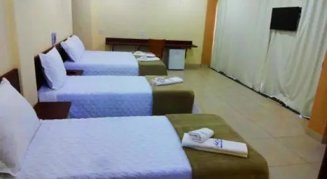 Hotel Monte Carlo Uberaba - Próximo ao Hospital UFTM , Hospital Dr Hélio Angotti e Hospital Regional Uberaba, Забронировать Отель Отели Убераба с парковкой, Парковка