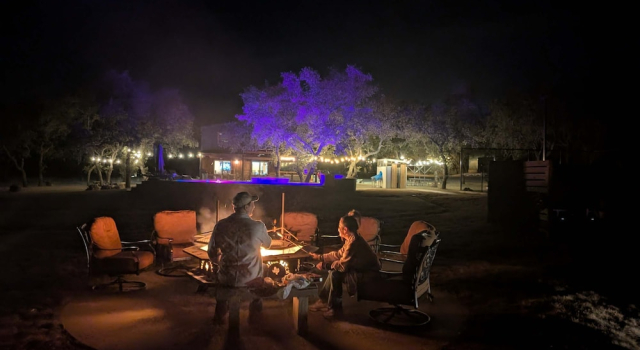 Коттедж Oakridge Ranch: Pool + Hot-tub, Pickleball Court, Whiskey & Wine Room