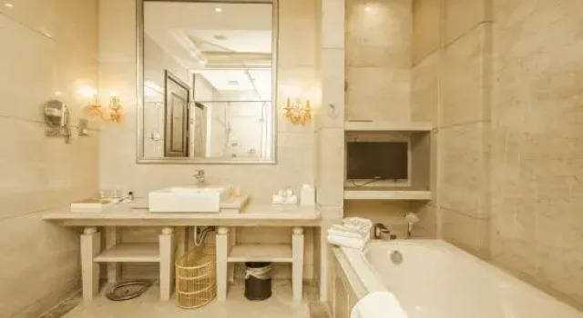 Executive Suite Sofis Jinyuan Hotel