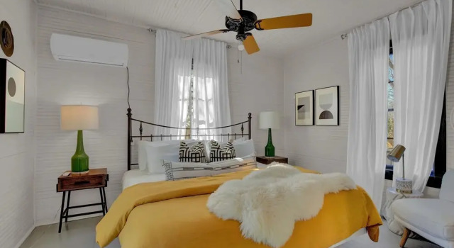 Gorgeous Home 1 Blk From Main w/ Hot Tub & Fire Pit!