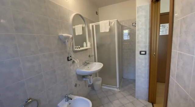 Номер Comfort Casteluce Hotel Funivie