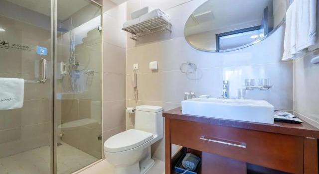 Двухместный номер Standard с видом на море Qingdao Housing International Hotel