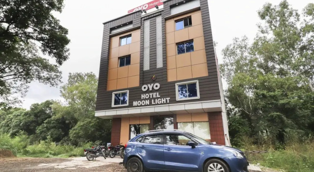OYO 35382 Hotel Moon Light, Rezervovat Hotel Roorkee Uttarakhand