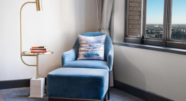 Двухместный номер Deluxe Renaissance Saint Elm Dallas Downtown Hotel