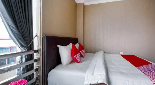 Двухместный люкс Collection O 3431 Hotel Alpha Bandara