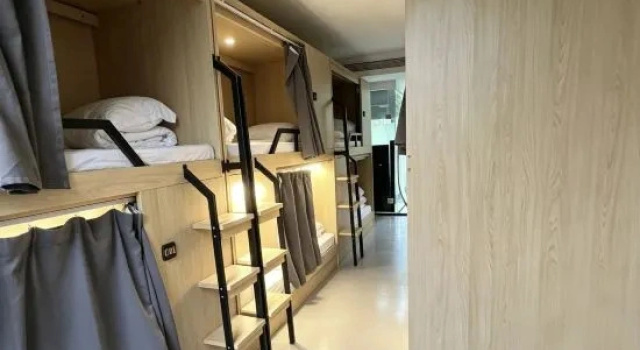 Кровать в общем номере (женский номер) Jingde Commune Hostel