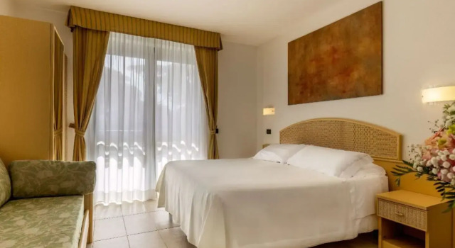 Трёхместный номер Superior с балконом Hotel Acapulco