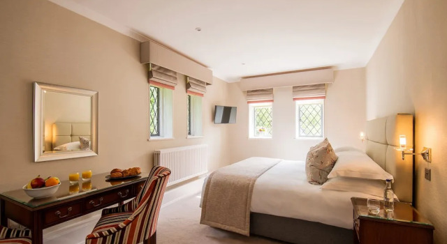 Двухместный номер Classic Ashdown Park Hotel