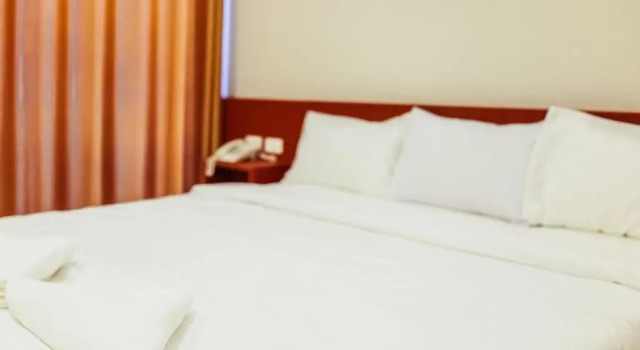 Двухместный номер Standard с балконом Douangpraseuth Hotel
