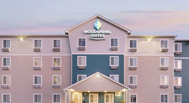 WoodSpring Suites Columbus Fort Benning Bldg. 1, Boek Hotel SPA-hotels in Georgia, SPA