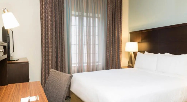 Двухместный номер Standard Staybridge Suites Chicago-Oakbrook Terrace by IHG