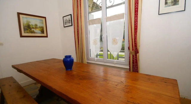 Lovely Child-friendly Villa in Bayeux, Забронировать Вилла Коттеджи Байе, рядом с Museum of the Bayeux Tapestry, Коттедж