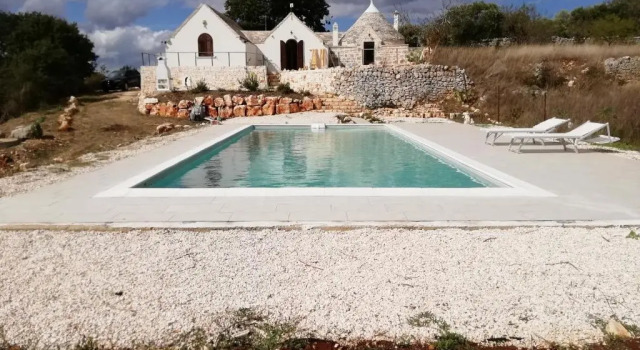 Коттедж Trullo Home Sleeps 4 With Pool