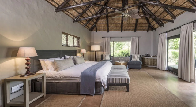 Kariega Game Reserve River Lodge, Buchen Sie Hotel SPA-Hotels in Ostkap, SPA