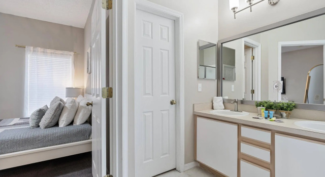 Cozy 5 bedrooms, tranquility right next to Disney!, Забронировать Отель Отели и гостиницы Давенпорт, рядом с Гольф-клуб "Хайлендс-Резерв", Отель