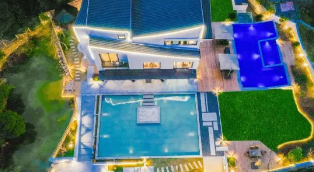 Moganshan Huating Impression Hot Spring B&B, Prenota Bed & breakfast Hotel a Huzhou con piscina, Piscina