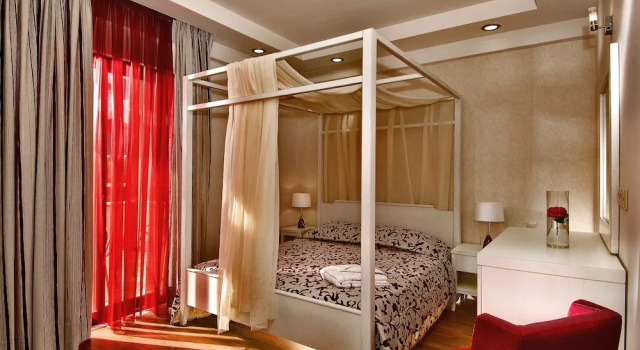 Полулюкс Eva Mare Hotel & Suites