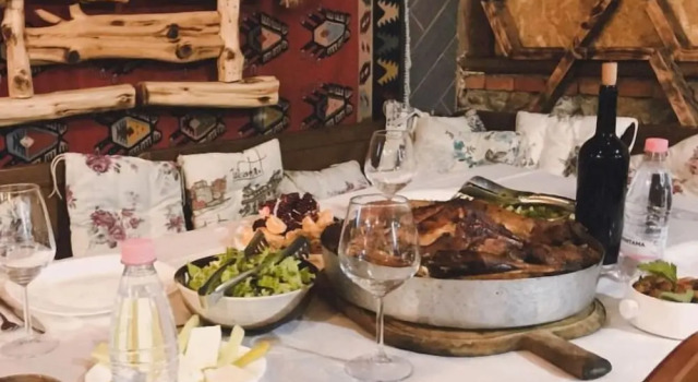 Te Bujtina Hotel&Restaurant, Réserver Hôtel Golem Tirana County
