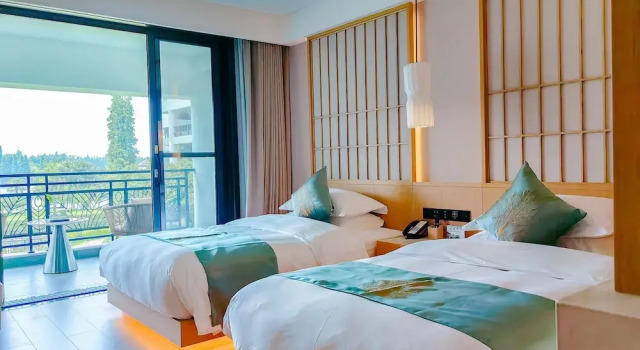 Номер Luxury Yunnan Dianchi Garden Resort & Spa