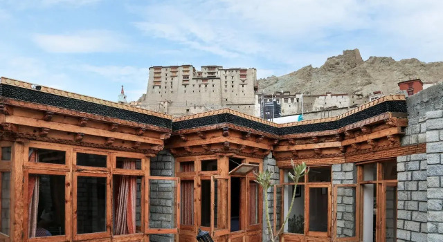 Nangseem Guest House By Oyo Rooms, Забронировать Гостевой дом Отели Джамму и Кашмира с завтраком, Завтраки