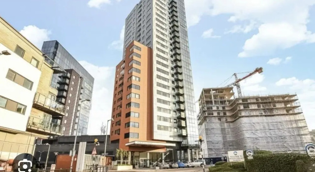 Stunning 3-bed, 3-bath Apartment in Southampton, Забронировать Апартаменты/квартира Саутгемптон Хэмпшир, рядом с Театр Nuffield Southampton, NST City