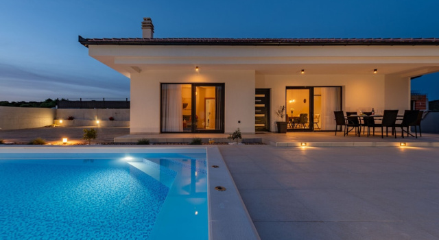 Villa Miki