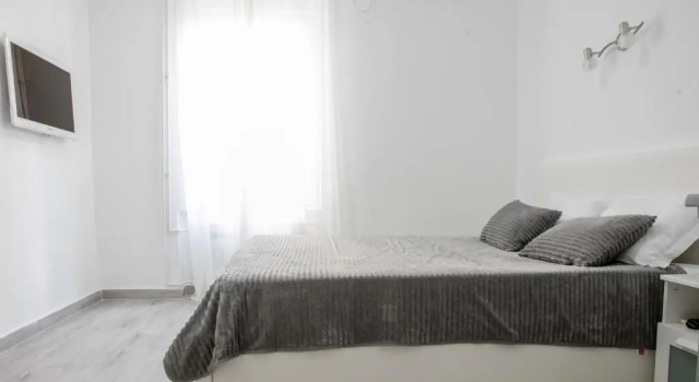 Natalie's Suite, Забронировать Отель Стари град Белград, рядом с Кафедральный собор в Белграде
