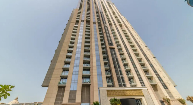 Vacation bay Noura Tower