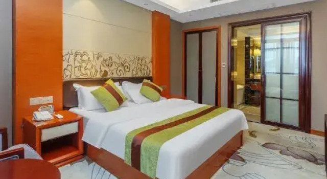 Люкс Deluxe Zhongyi Holiday Hotel