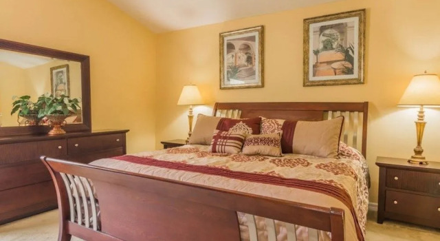 Bliss Valley Falls by RedAwning, Book Hotel Hoteller i Four Corners med pool, Swimmingpool
