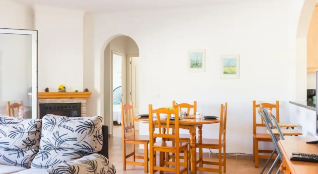 Fantastic Holiday Home With Private Swimming Pool, Near the Beach