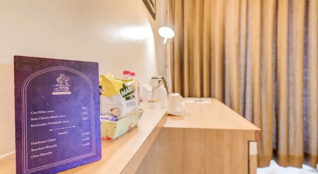 Люкс с видом на город The SSK Solitaire Hotel & Banquets